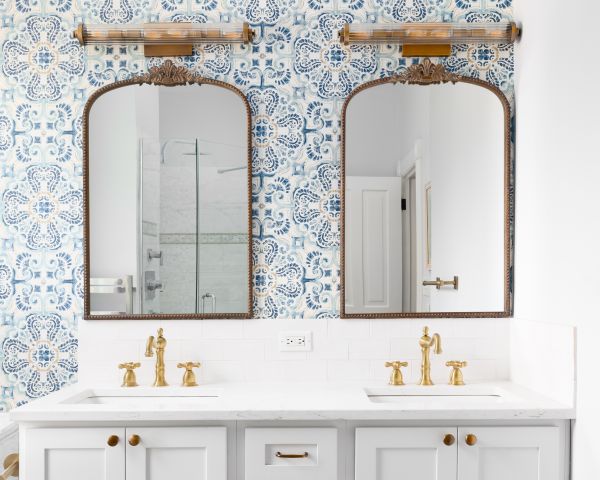 Bathroom Wallpaper Mounting